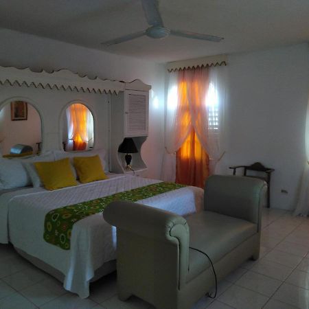 Diamond Villa Guest House Montego Bay Extérieur photo