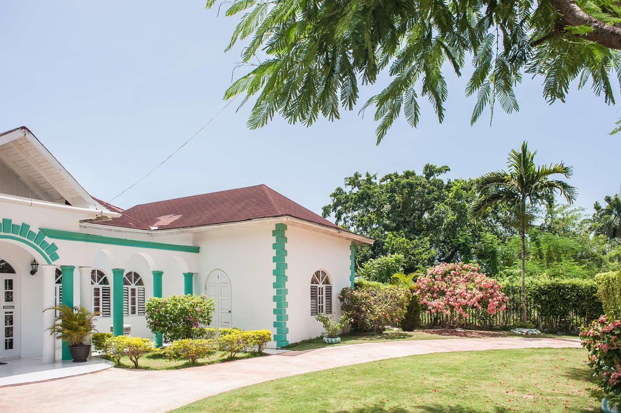 Diamond Villa Guest House Montego Bay Extérieur photo