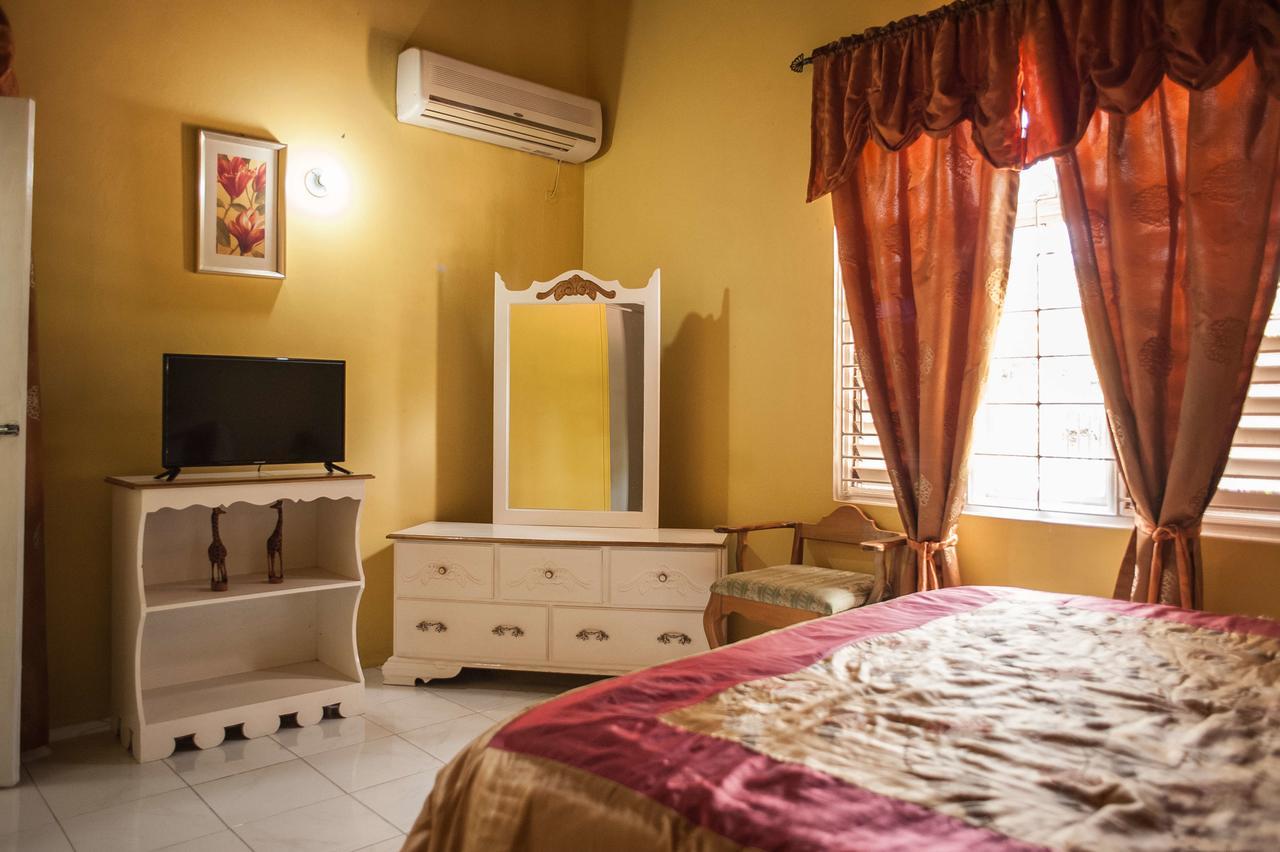 Diamond Villa Guest House Montego Bay Extérieur photo