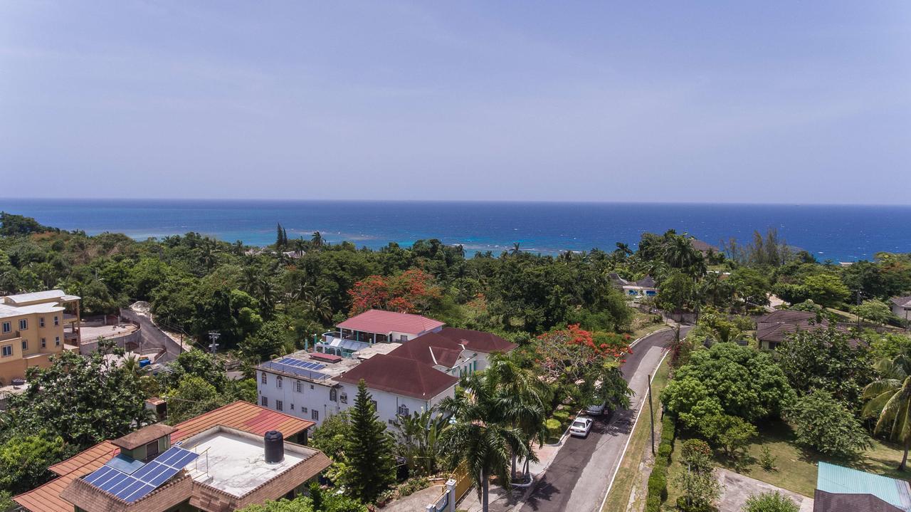 Diamond Villa Guest House Montego Bay Extérieur photo
