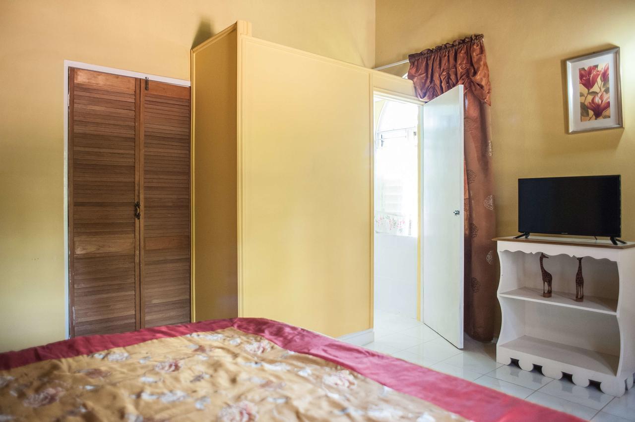 Diamond Villa Guest House Montego Bay Extérieur photo