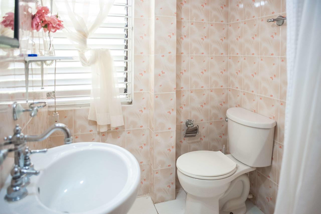 Diamond Villa Guest House Montego Bay Extérieur photo